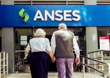 Jubilaciones: derogar la ley de movilidad, aumentos por decreto y pasar los 76 mil millones de dólares del FGS al Tesoro Nacional