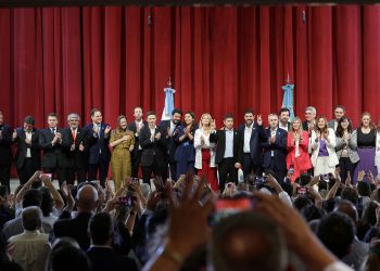 Kicillof: endeudamiento y posible prórroga del presupuesto 2023