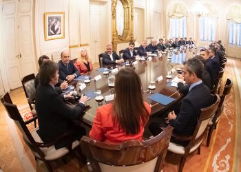 La liga de gobernadores peronistas pidió no tocar Ganancias: «No sería el camino adecuado»