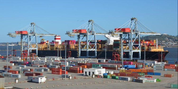 La Unión de Exportadores rechazó un nuevo aumento de las tarifas portuarias