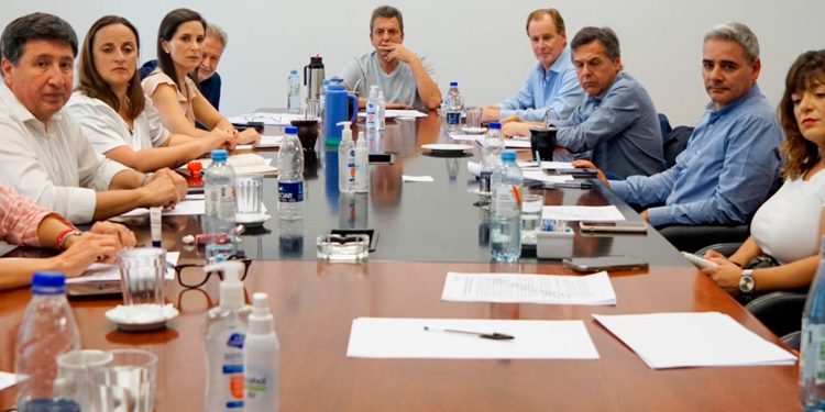 Massa rechazó el DNU de Milei junto a legisladores de Unión por la Patria