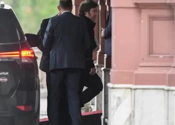 Medidas económicas en VIVO: Javier Milei reúne a su Gabinete y se posterga la conferencia del vocero hasta las 11