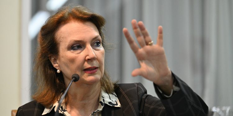 Mondino presentó a su equipo de colaboradores en el Palacio San Martín