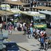 Otro día de larga espera en las paradas de colectivos por quite de frecuencias: «si sacan los subsidios no vamos a poder viajar»