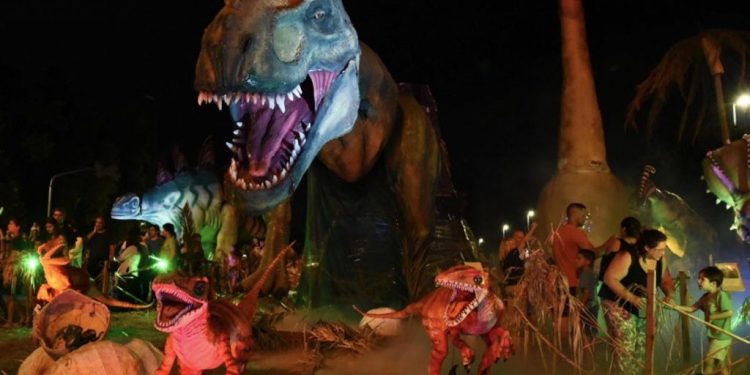 Quema de Muñecos, fuegos artificiales, reyes y ostras para la llegada del nuevo año