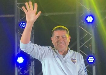 Riquelme acelera por la llegada del nuevo DT de Boca: los detalles