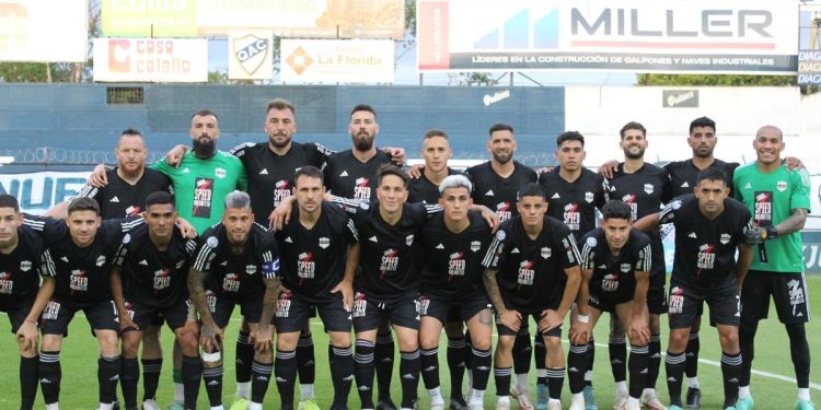¿Se filtró una ayuda? Riestra jugará cuatro partidos seguidos de local en su debut en Primera