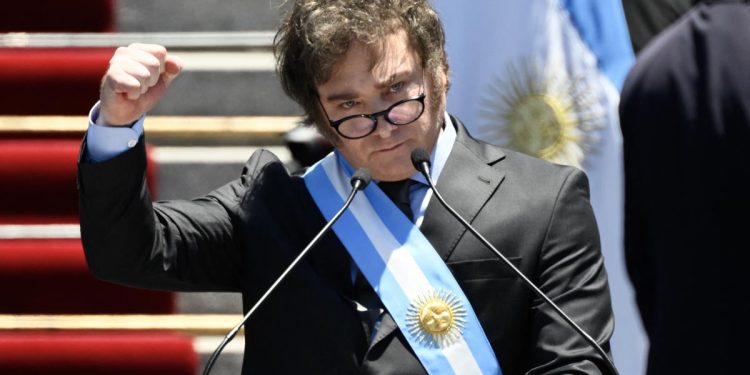 Un mandato imperial llamado DNU