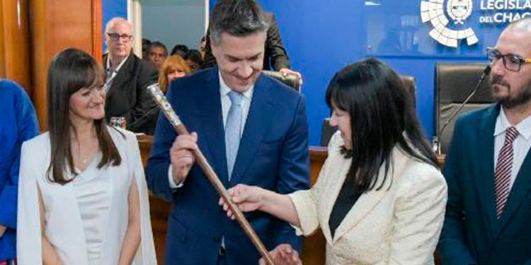 Zdero juró como gobernador de Chaco con un discurso afín a Milei