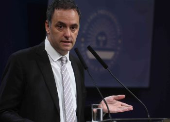 Adorni afirmó que el Gobierno nacional logró “evitar una hiperinflación”