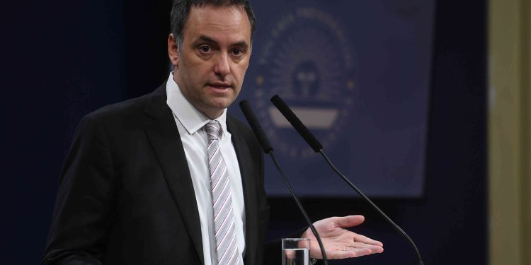 Adorni afirmó que el Gobierno nacional logró “evitar una hiperinflación”