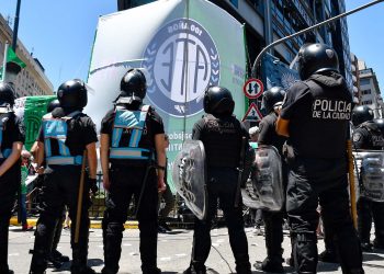 ATE le respondió a Bullrich: “Cese en su absurdo intento de enriquecerse sin causa”