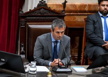 Avanzan las negociaciones entre el oficialismo y bloques “dialoguistas”