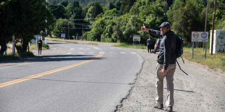 Bariloche: en pleno paro de colectivos, el intendente busca “liberar” el transporte