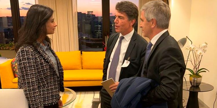 Caputo, Posee y autoridades del Banco Central se reúnen con el equipo técnico del FMI