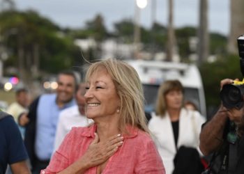 Cosse elude la polémica por los 300 años de Montevideo: “Es como discutir el sexo de los ángeles”