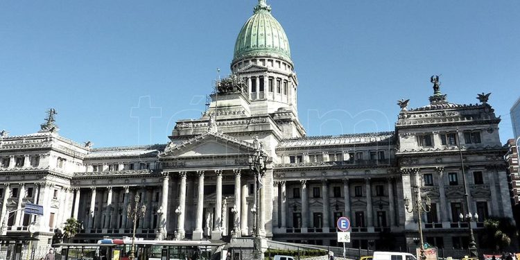 Diputados: se conforman cinco comisiones clave para analizar la “Ley ómnibus”