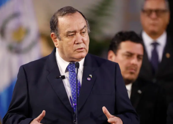 EEUU le prohíbe entrada al país al expresidente de Guatemala, Alejandro Giammattei