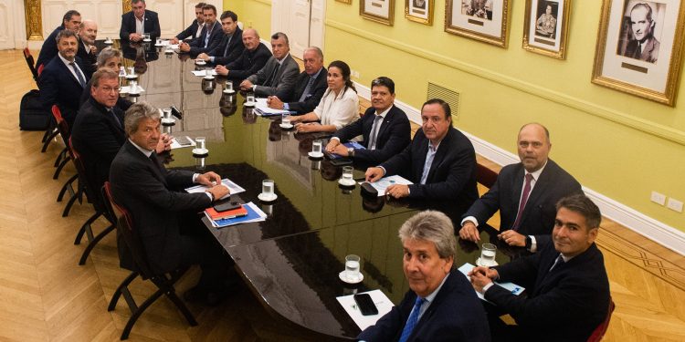 El agro apoyó parte de la Ley “Bases” y el DNU pero puso reparos en las retenciones