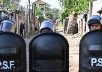 El análisis del teléfono de un “tira-tiros” permitió descubrir 5 búnker de drogas