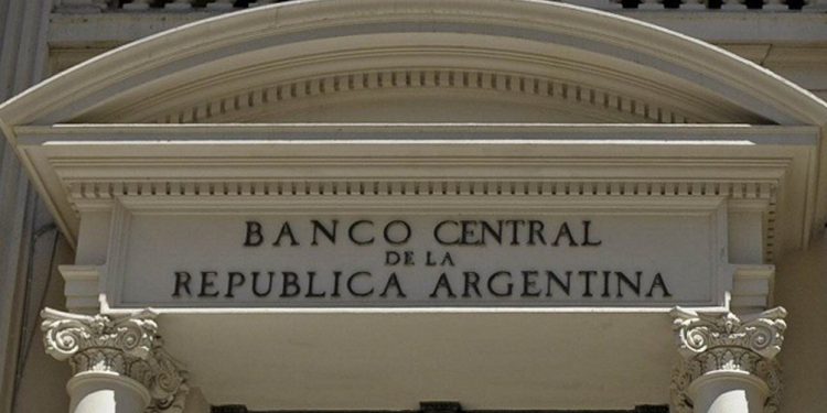 El Banco Central aprobó la emisión de billetes de $10.000 y $20.000