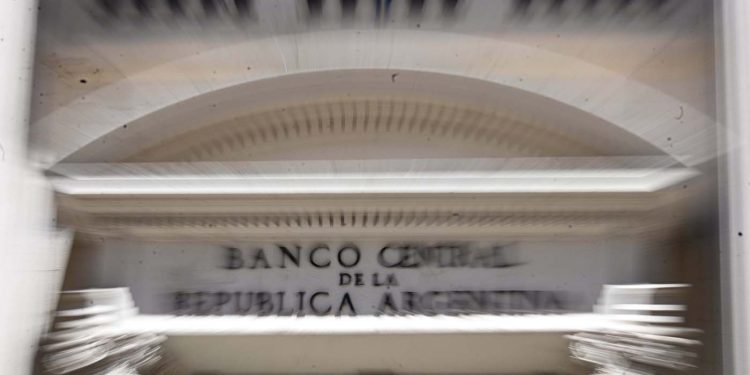 El BCRA compró US$2.230 millones en enero y US$5.092 millones desde el 13 de diciembre
