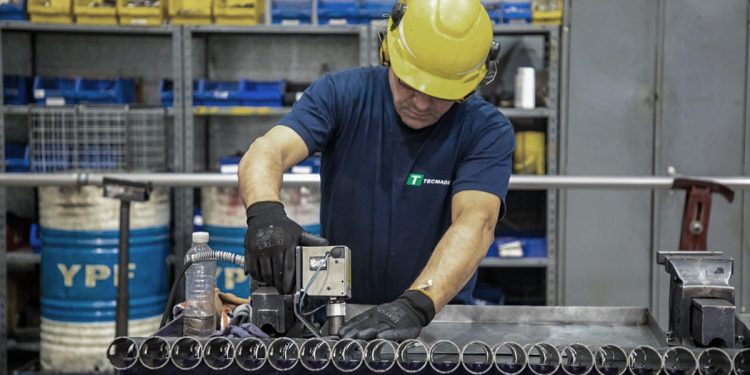 El nivel de actividad de la industria pyme cayó en diciembre 26,9%