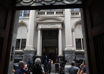 El volumen de los plazos fijos tradicionales en pesos cayó 46% en diciembre