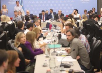 Extensión de extraordinarias: cuáles son los tres proyectos que agregó el Gobierno