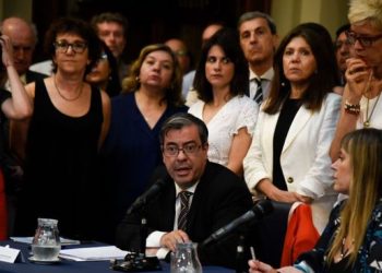 Germán Martínez contra las facultades excepcionales de la ley ómnibus: “Sigue siendo invotable”