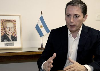 Intendentes peronistas rechazan los aumentos del gas y piden suspenderlos