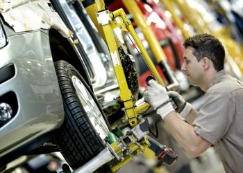 La actividad económica bajó 0,9% en noviembre y acumuló una merma de 1,3% en once meses