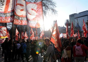 La izquierda ratificó que marchará el miércoles en una “columna independiente”