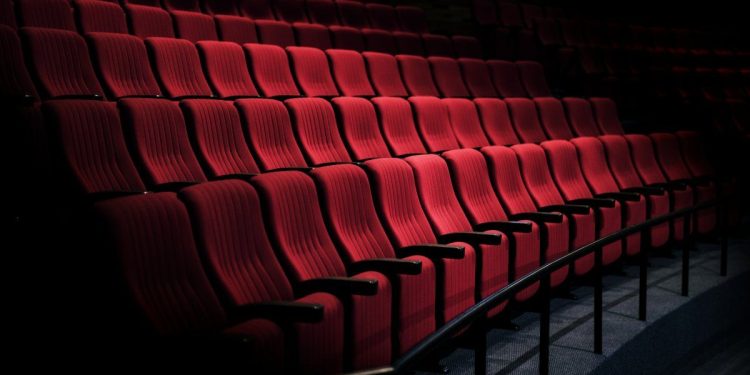 Llaman a un “cacerolazo cultural” en todo el país contra el ajuste