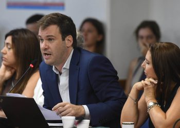 López afirmó que hay cuestiones de la Ley “Bases” que “cómo están no pueden pasar”