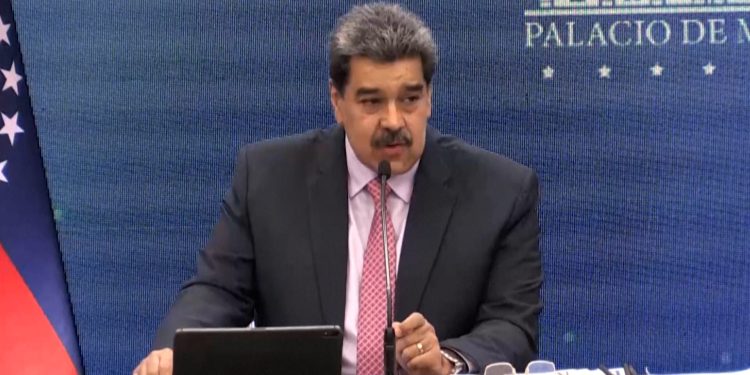 Maduro cuestionó la decisión de Milei de no incorporar a la Argentina a los Brics