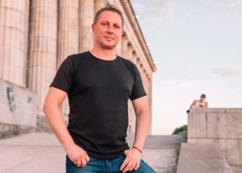 Mataron de un tiro en el pecho a un comerciante ucraniano en la puerta de su casa