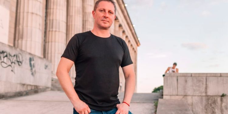 Mataron de un tiro en el pecho a un comerciante ucraniano en la puerta de su casa