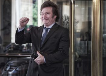 Milei encabezó una reunión de gabinete en Olivos antes de viajar a Suiza