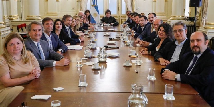 Milei enfrenta rebelión de La Libertad Avanza por la integración de las nuevas comisiones