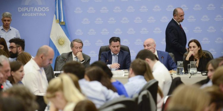 Paso a paso, cómo fue la «rosca de Recoleta» para destrabar la Ley ómnibus y llevarla el martes al recinto