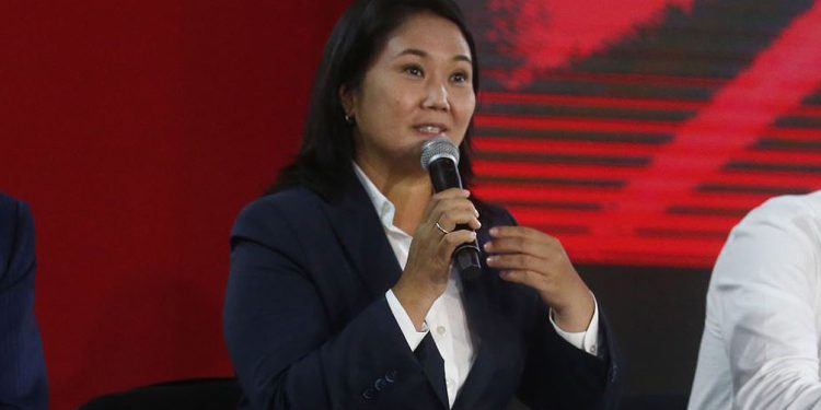 Revocaron la orden de prohibición de salir del país a Keiko Fujimori