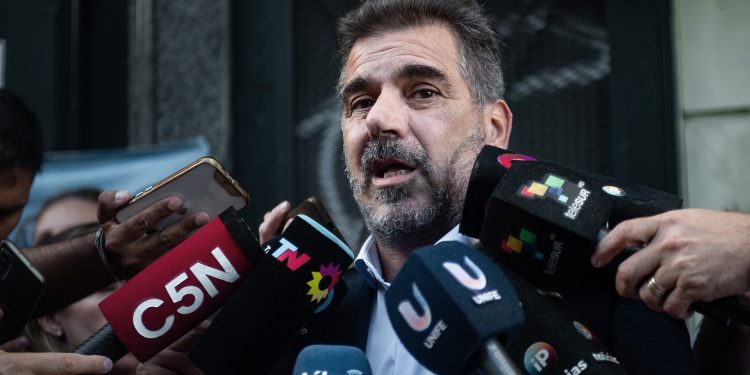 Ritondo criticó a Kicillof por participar de la marcha de la CGT