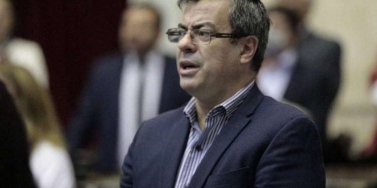 Se complica la estrategia del shock: la tensión de Milei con sus diputados y un revés para Villarruel en el Senado