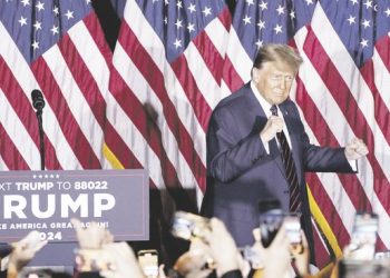 Según sondeo, Trump avanza y aventaja a Biden por 6 puntos