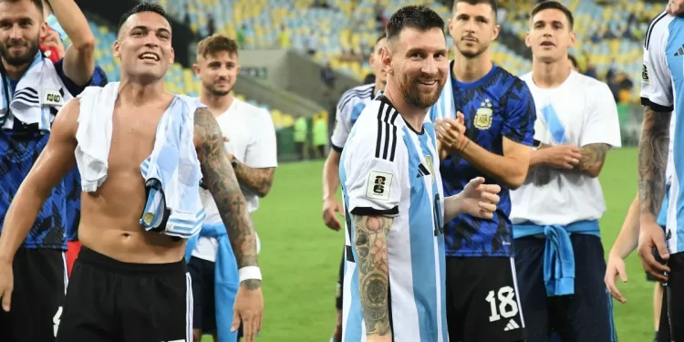 Seis argentinos en el equipo ideal de futbolistas sudamericanos de 2023