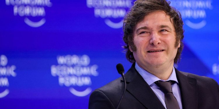 “Soberbia irracional” y “papelón mundial”: las reacciones de la oposición al discurso de Javier Milei en Davos