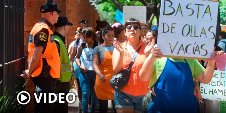 Somos Barrios de Pie protestó frente a la Quinta de Olivos y anunció un acampe el 23