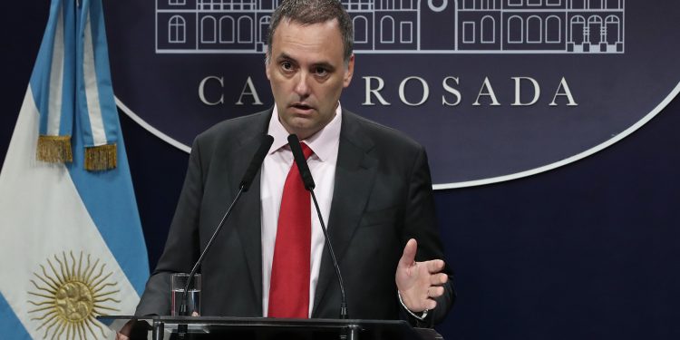 Adorni, sobre Chubut: “Este Gobierno no permite más caprichos de ninguna índole”