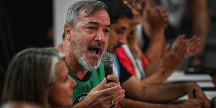 Aguiar: “Si el Gobierno no ofrece un aumento igual a la inflación, no habrá acuerdo”